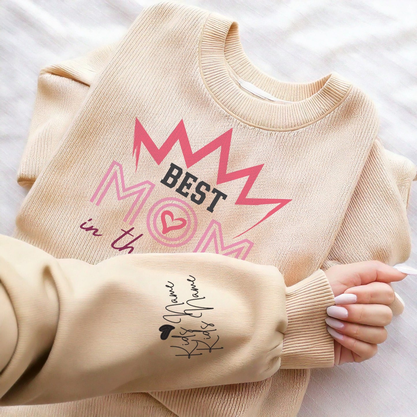Best Mom in the World – Personalized Sweatshirt
