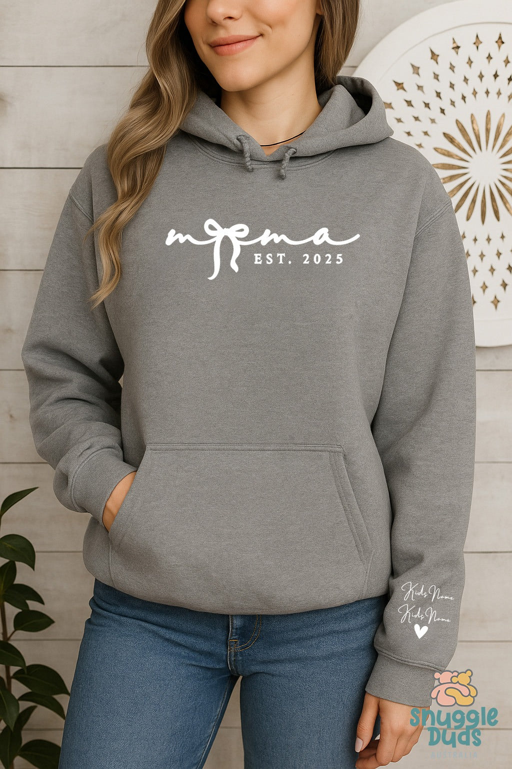 Mummy EST.– Custom Bow Hoodie